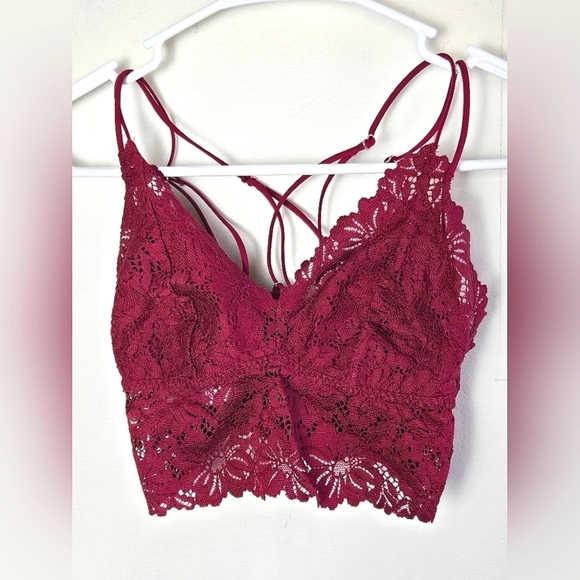 Women's Victoria's Secret PINK Lined Lace Strappy Back Bralette, Medium - Picture 1 of 3
